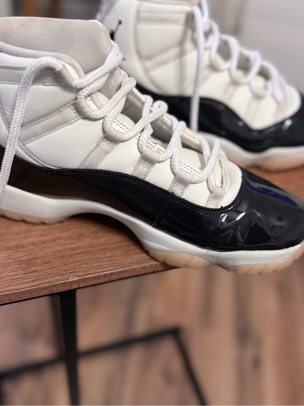 Air Jordan 11 Retro 'Gratitude' White/Black Patent Leather | Men’s Size 10.5